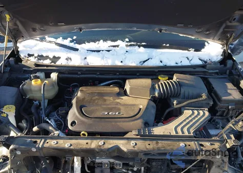 2017 Chrysler Pacifica Touring-L Plus z USA, uszkodzony, nr VIN 2C4RC1EG1HR647700